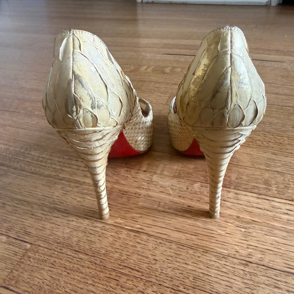 Christian Louboutin Python Peep Toe Pumps Gold Metallic Red Bottom Heels Size 37 - Picture 4 of 7